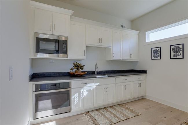 17500 Acton St, House other with 5 bedrooms, 6 bathrooms and null parking in Overland Park KS | Image 13