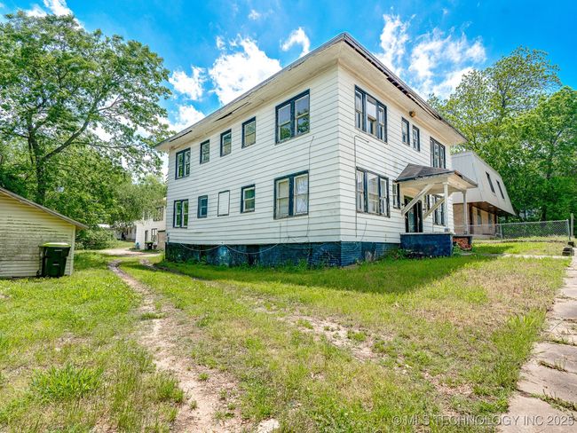 217 E 15 Th St, Home with 4 bedrooms, 4 bathrooms and null parking in Ada OK | Image 4