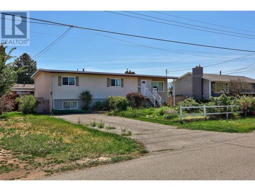 957 Newton St, Kamloops, BC, V2B5J3 | Card Image