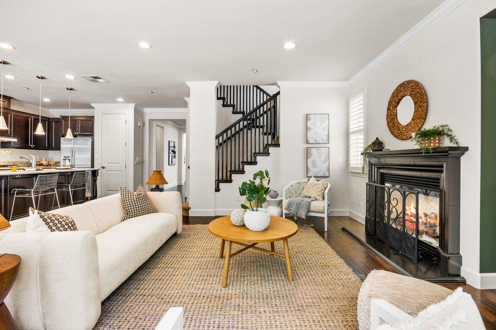 Residential in Pacifica 5