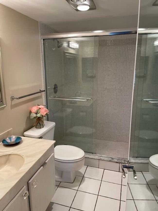 APT-302 - 4070 Tivoli Ct, Condo with 2 bedrooms, 2 bathrooms and null parking in Lake Worth FL | Image 16