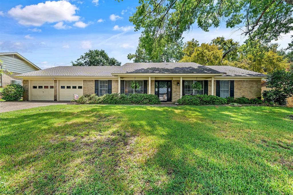 Top Hill Dr, Tyler, TX 75703