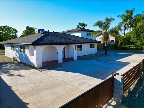 10594 Spruce Ave, Bloomington, CA, 92316-2844 | Card Image