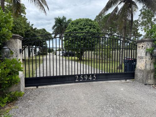 25945 Sw 197th Ave, Homestead, FL, 33031-1610 | Card Image