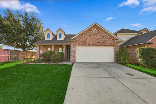 6316 Miranda Dr, Fort Worth, TX, 76131-1238 | Card Image