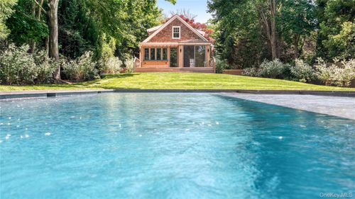149 Accabonac Rd, East Hampton, NY, 11937-1901 | Card Image
