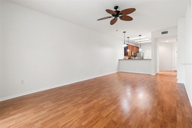 104 - 1936 Heron Cove Dr, Condo with 2 bedrooms, 2 bathrooms and null parking in Lutz FL | Image 16