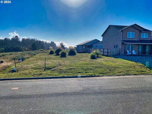 649 Spyglass Dr, Bandon, OR, 97411 | Card Image