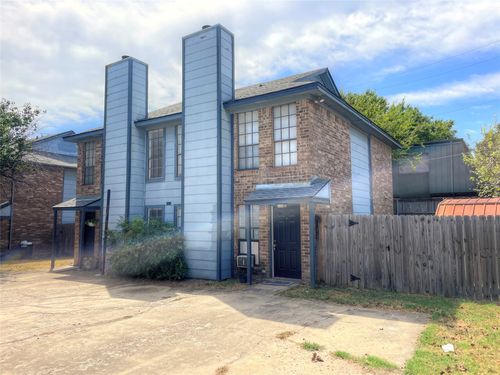 b-1032 Mckinley St, Benbrook, TX, 76126-3482 | Card Image