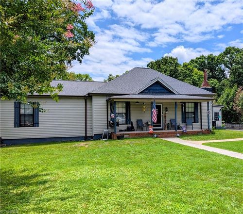912 Overlook Ave, Eden, NC, 27288-6419 | Card Image
