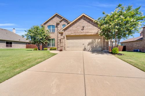 1525 Oak Park Ln, Cedar Hill, TX, 75104-3911 | Card Image