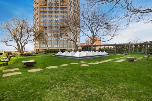 apt-8j-7002 Kennedy Blvd, Guttenberg, NJ, 07093-4908 | Card Image