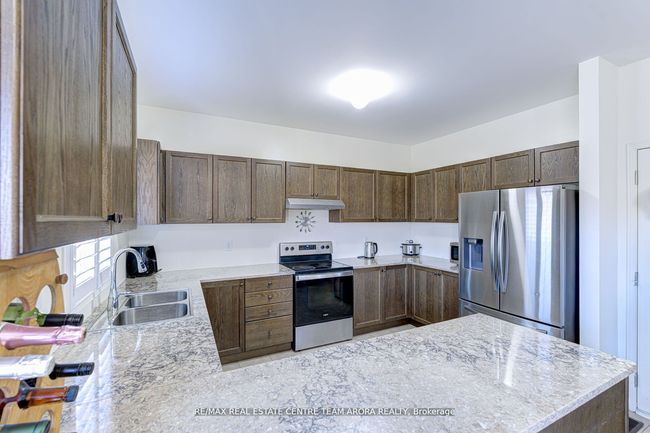 24 Cookview Dr, House other with 5 bedrooms, 5 bathrooms and 4 parking in Brampton ON | Image 16