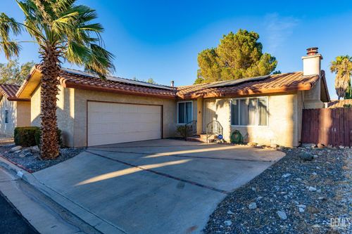 14332 Lear St, Mojave, CA, 93501-2111 | Card Image