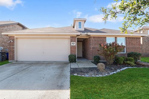 8020 Privet St, Forney, TX, 75126-0025 | Card Image