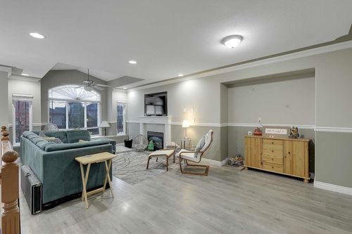 8010 Topper Dr, Mission, BC, V2V7B5 | Card Image