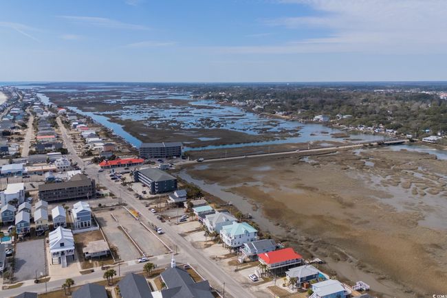 Bird's eye view with a water view | Image 39