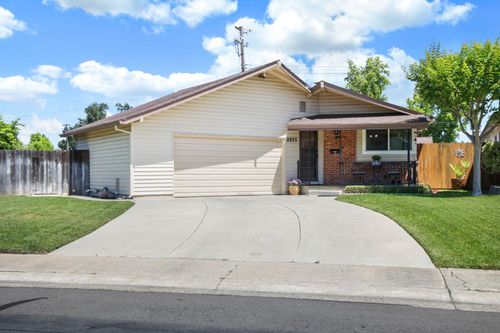 8855 Kelsey Dr, Elk Grove, CA, 95624-1665 | Card Image
