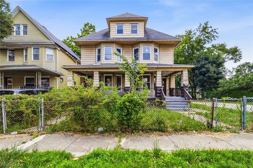 1637 Holyrood Rd, Cleveland, OH, 44106-1524 | Card Image