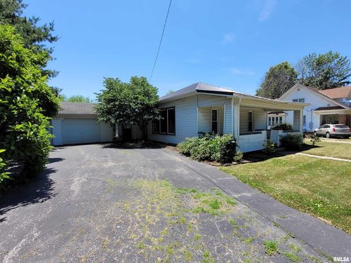 305 W Main St, Clayton, IL, 62324-1019 | Card Image