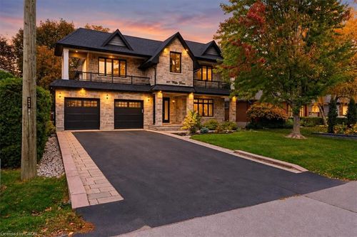471 Willis Dr, Oakville, ON, L6L4V6 | Card Image