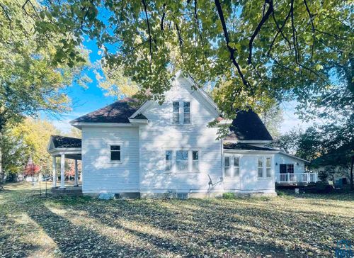 204 Jackson St, Moville, IA, 51039-7737 | Card Image