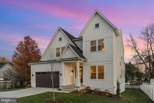 7505 Magarity Rd, FALLS CHURCH, VA, 22043-1011 | Card Image