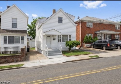 415 Preakness Ave, Paterson, NJ, 07502-1100 | Card Image