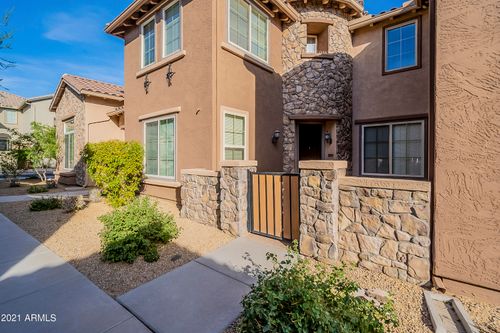 3921 E Melinda Dr, Phoenix, AZ, 85050-8352 | Card Image