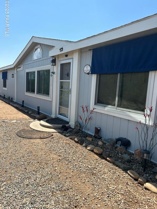 13686 S Burton Rd, Mayer, AZ, 86333-4245 | Card Image
