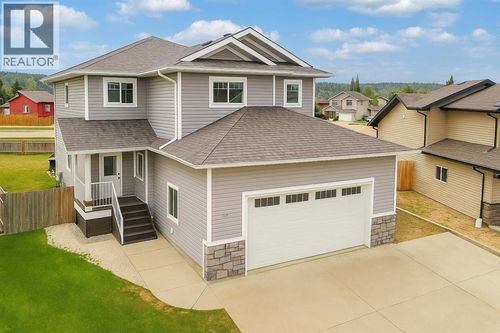 14 Richmond Close, Whitecourt, AB, T7S0C1 | Card Image