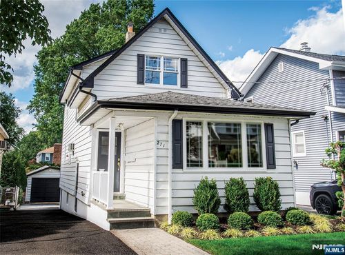 271 Travers Pl, Lyndhurst, NJ, 07071-1821 | Card Image