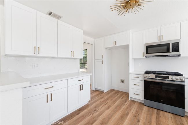 18085 Golden Leaf Ln, House other with 4 bedrooms, 3 bathrooms and 3 parking in Riverside CA | Image 10