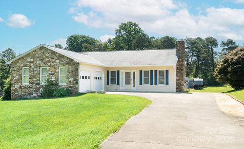 3837 Berry Rd, Hickory, NC, 28602-9511 | Card Image