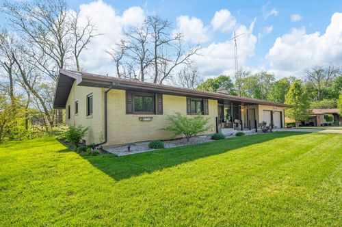 3014 W Bluffwood Ter, Saint Joseph, MI, 49085-8636 | Card Image