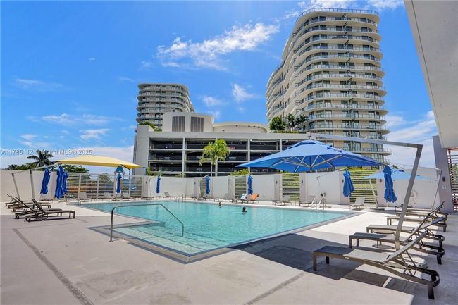 APT-2503 - 15051 Royal Oaks Ln, Condo with 3 bedrooms, 3 bathrooms and null parking in North Miami FL | Image 47