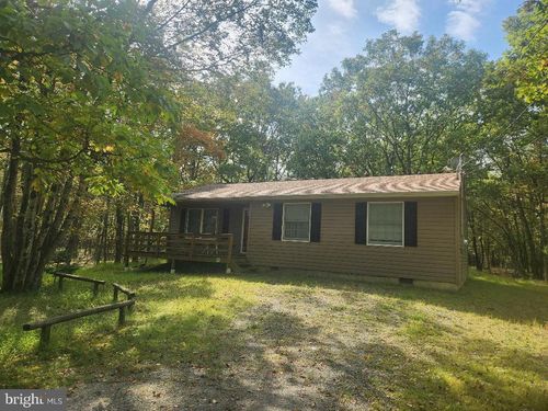 67 Twin Lake Rd, Albrightsville, PA, 18210-3866 | Card Image