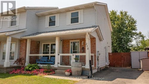 215 Windsor St, Welland, ON, L3C7E4 | Card Image