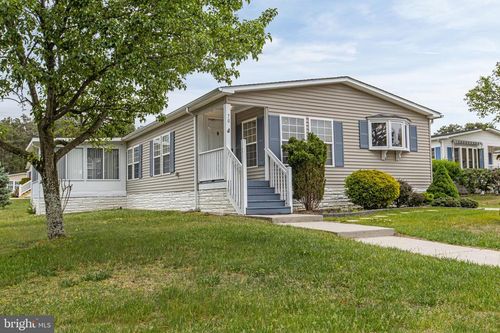 70 Pine Ridge Blvd, WHITING, NJ, 08759-3533 | Card Image