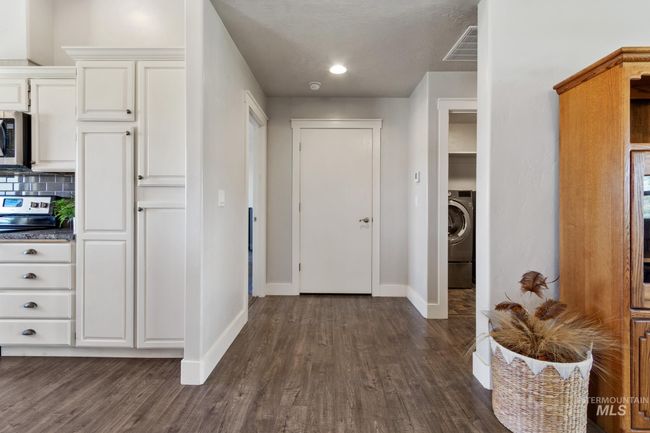 9248 Rolling Hills Ct, House other with 3 bedrooms, 2 bathrooms and 3 parking in Nampa ID | Image 26