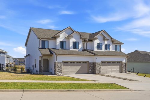 1142 Leann Cir, North Liberty, IA, 52317-8300 | Card Image