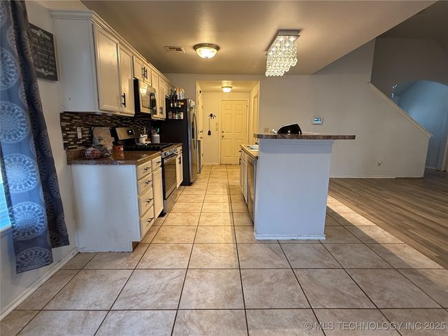 2015 Harriman Cir, House other with 4 bedrooms, 2 bathrooms and null parking in Bartlesville OK | Image 8