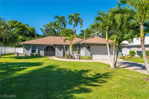 3584 Cartwright Ct, BONITA SPRINGS, FL, 34134-7570 | Card Image