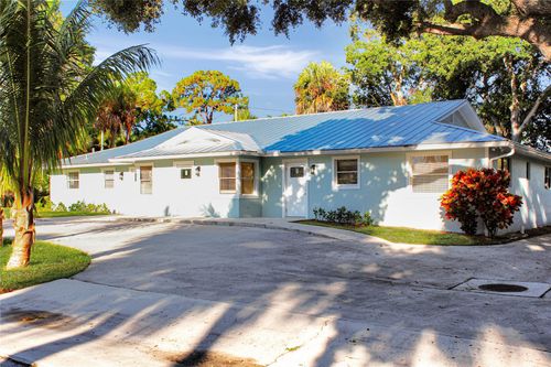 500 Nw Stuart Ave, Stuart, FL, 34994-1123 | Card Image