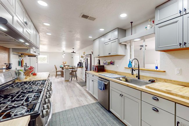 19 Pinon Rd, House other with 3 bedrooms, 2 bathrooms and null parking in Edgewood NM | Image 12