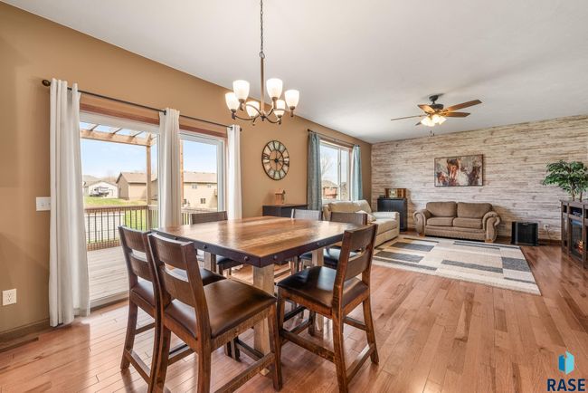 100 Oak Ave, House other with 6 bedrooms, 4 bathrooms and null parking in Crooks SD | Image 11