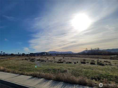 220 S Opportunity, Ellensburg, WA, 98926 | Card Image