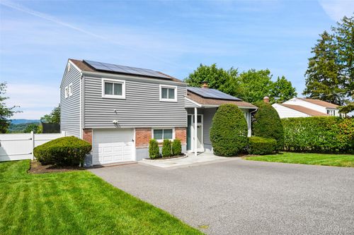 6 S High St, Elmsford, NY, 10523-2212 | Card Image