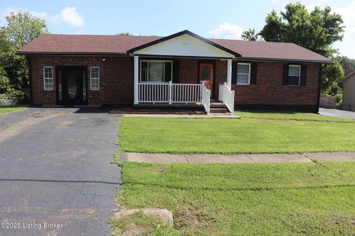 561 E Lincoln Trail Blvd, Radcliff, KY, 40160-1261 | Card Image