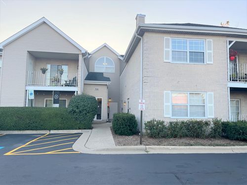 unit-212-728 N Gary Ave, Carol Stream, IL, 60188-1876 | Card Image